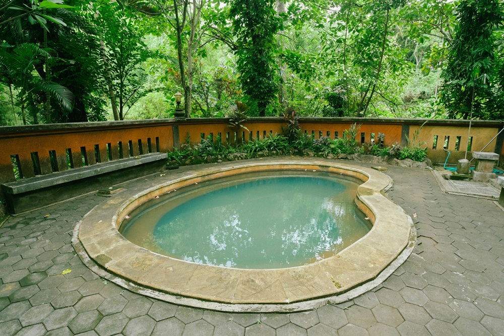 Main Pool